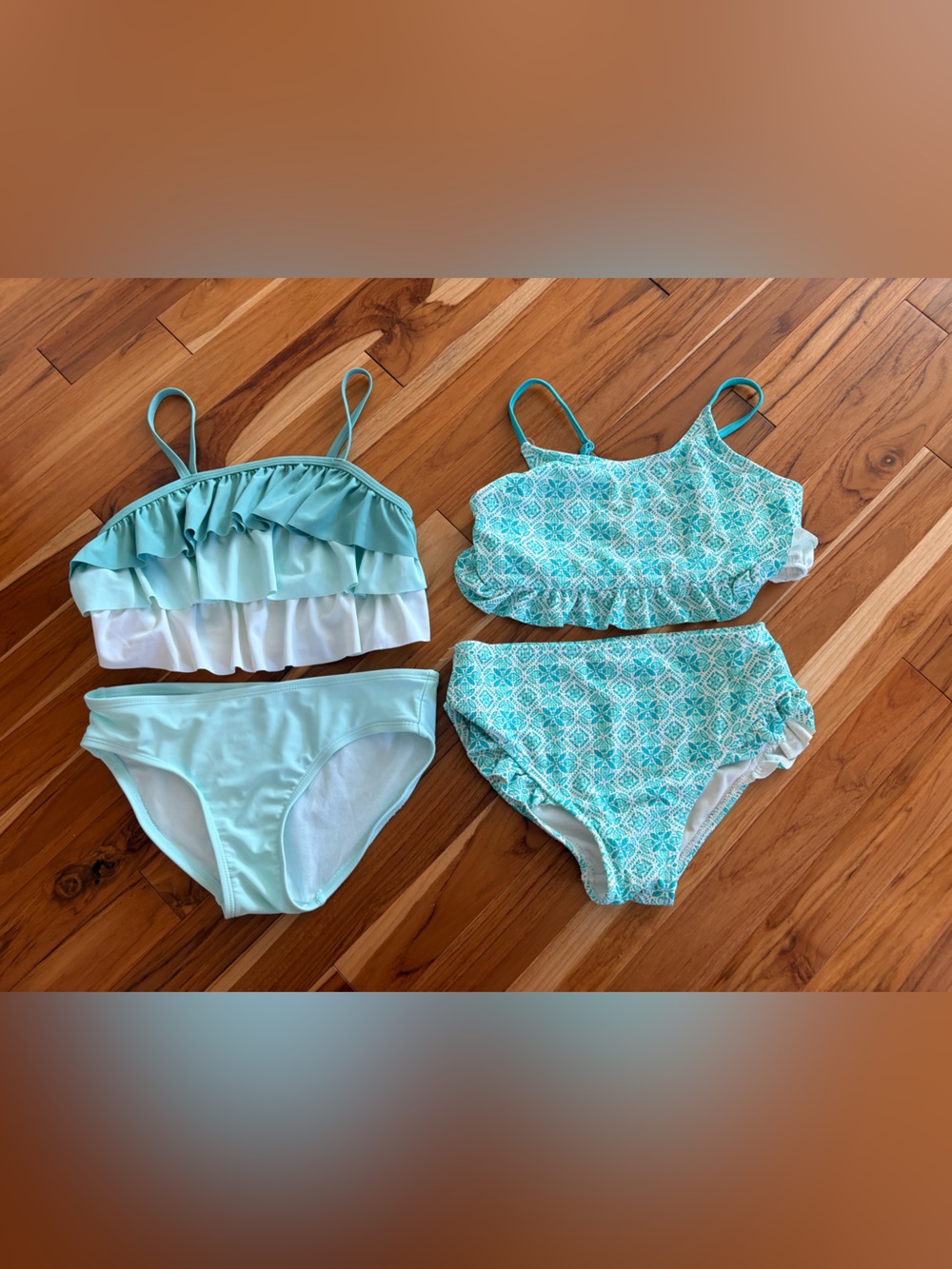 2 Girls mint and white bikinis